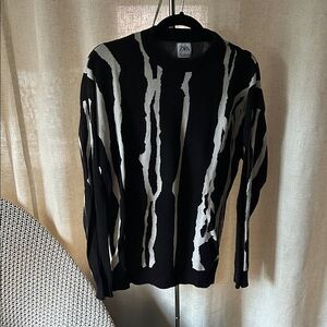 Zara Men's Sweater in Black and White Abstract Design